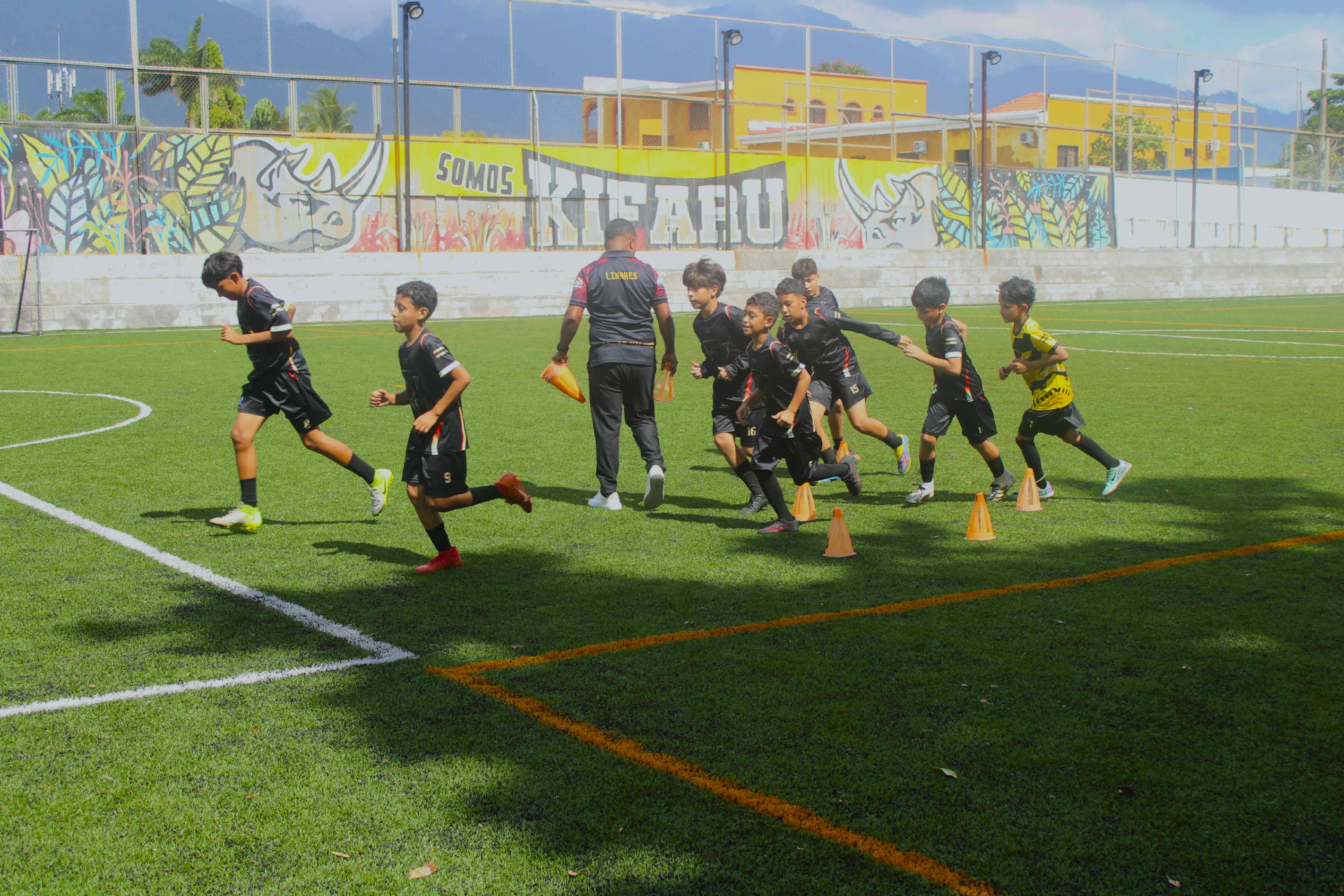 escuela_1_11zon.jpg